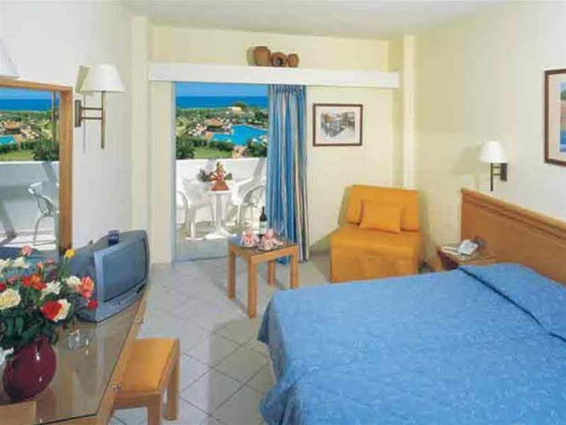 Oasis Beach Hotel - Adults Only Anissaras Exteriér fotografie